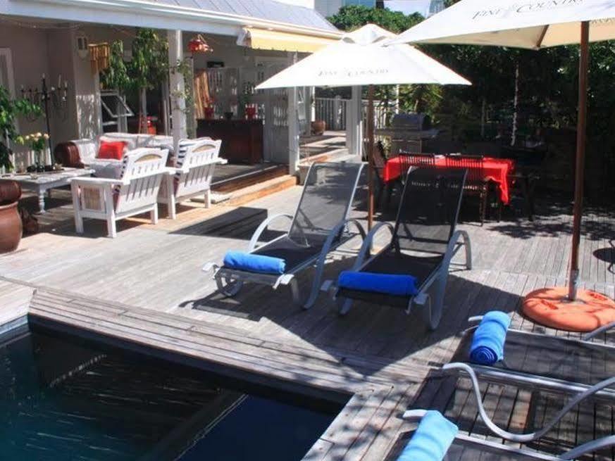 Sea Breeze Beach House Плеттенберг-Бей Экстерьер фото